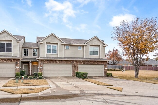 Building Photo - 3280 Tarrant Ln