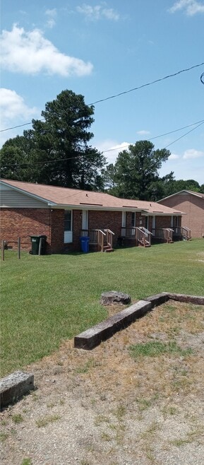 Building Photo - Fieldcrest Properties