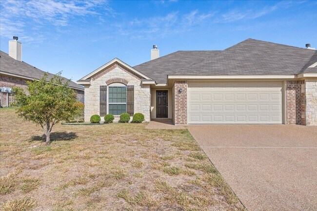 Foto del edificio - 3BR / 2BA Duplex in Hewitt, Texas | Midway ISD