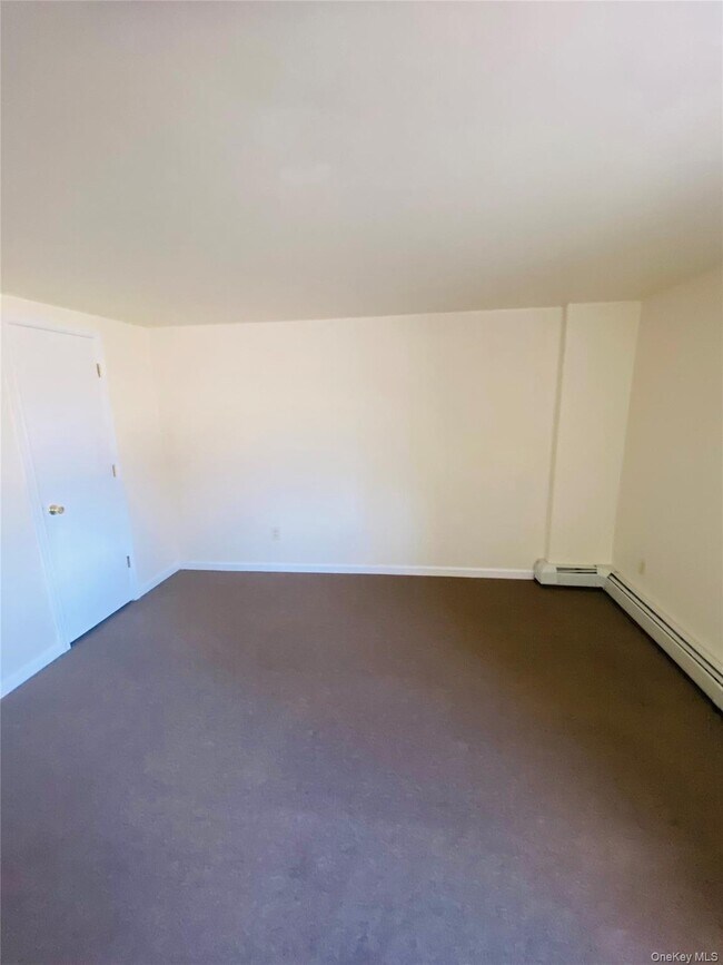 Foto del edificio - 5 Old State Rd