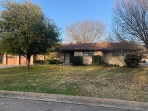 Building Photo - 2308 Avondale Dr