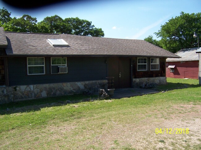 Apt 2 - 30769 Blanco Rd