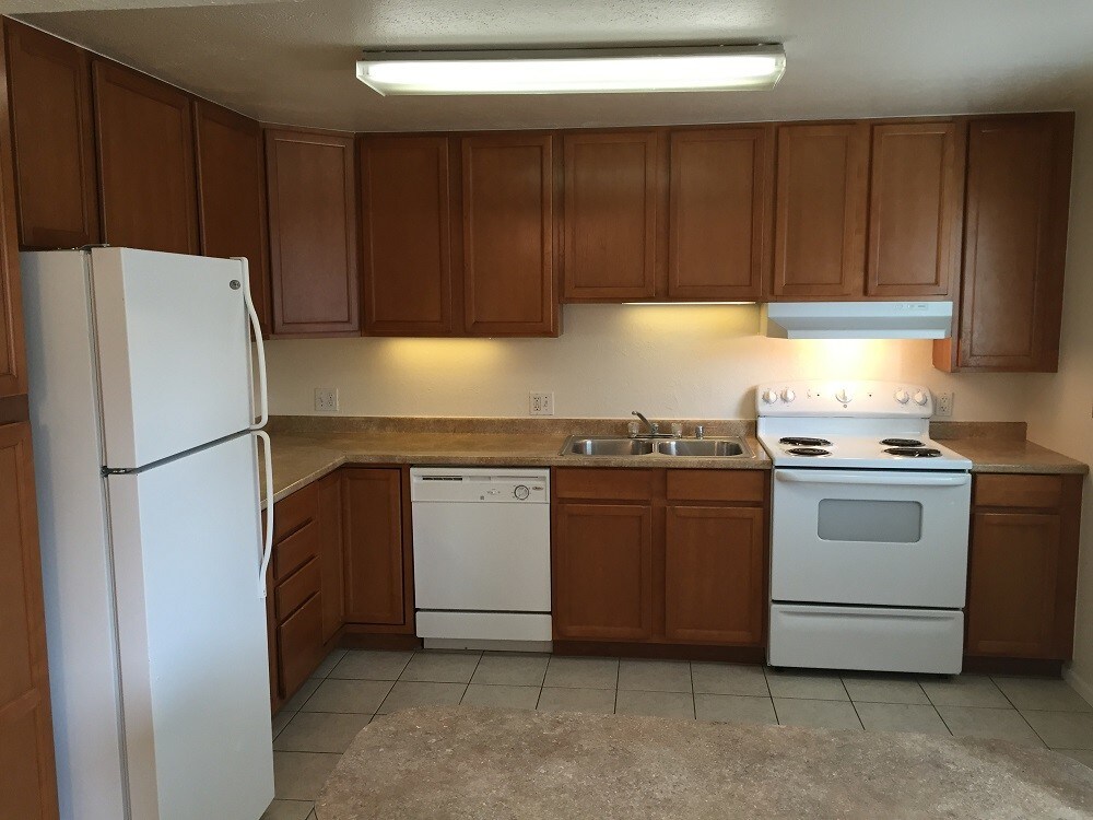 Primary Photo - 7700 W 61st Ave