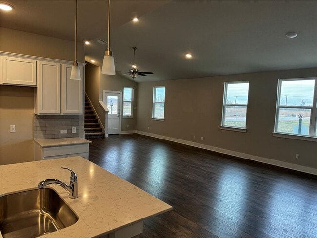 Foto del edificio - 201 Pinnacle Ln