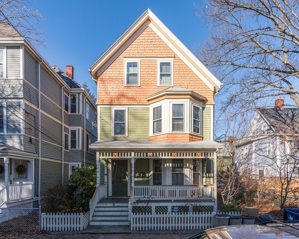 Primary Photo - 3 Hagar St
