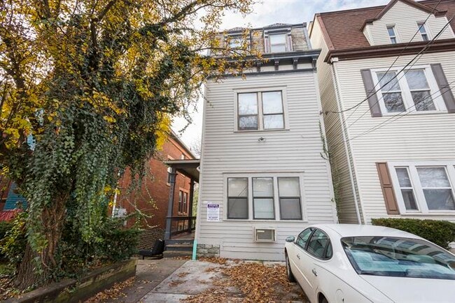 Building Photo - 2665 Bellevue Ave