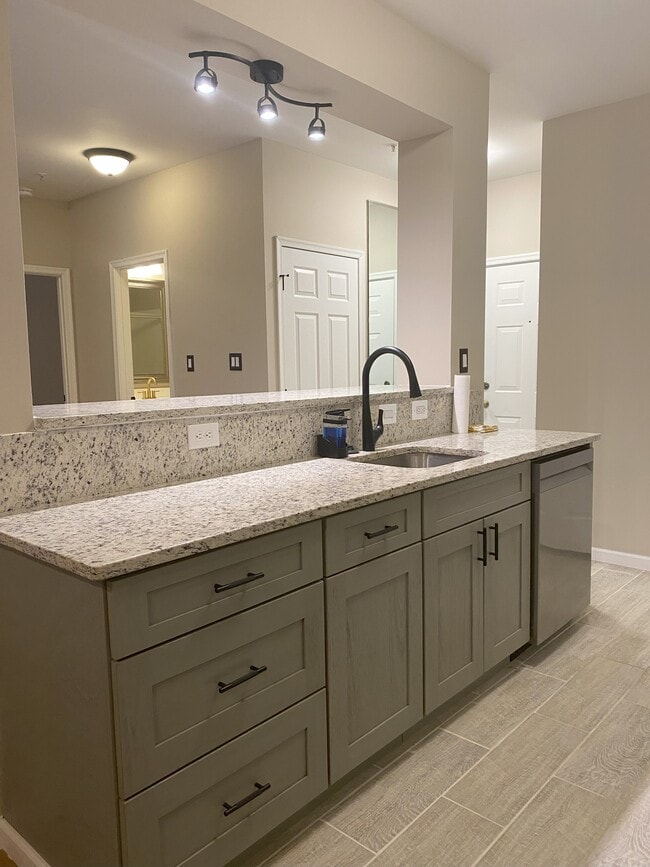 Building Photo - 46628 Drysdale Ter