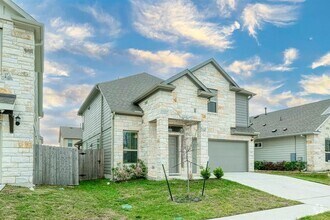 Building Photo - 713 Falkland Trace
