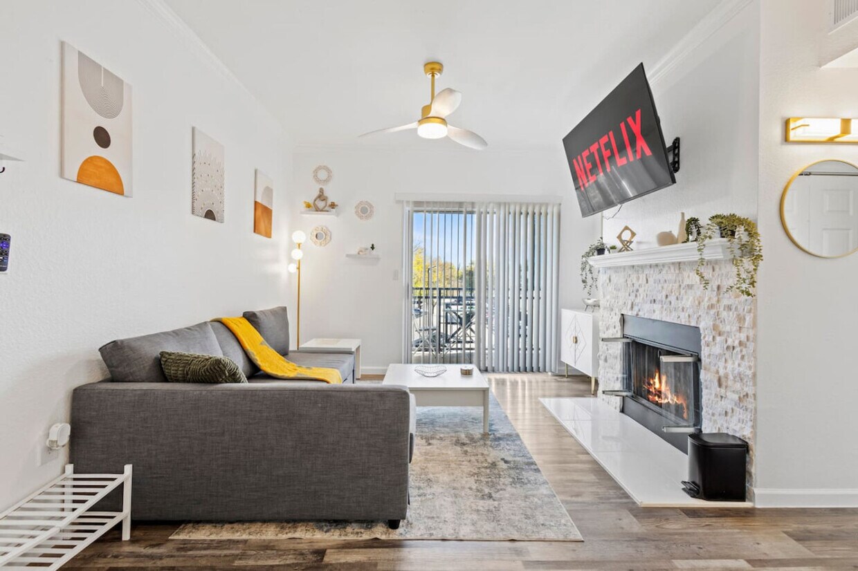 Foto principal - 2929 Kings Rd