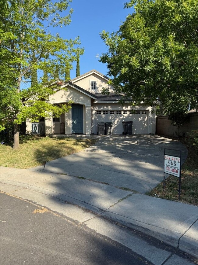 Building Photo - 3118 Midway Island St