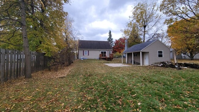 Foto del edificio - 1731 Deckner Ave