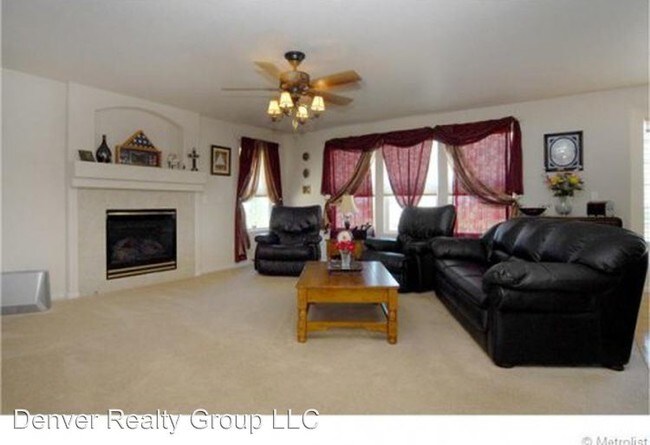 Foto del edificio - 3 br, 3 bath House - 23626 E Mississippi Cir