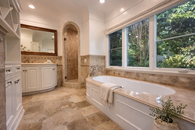 Building Photo - 6456 Hayes Dr