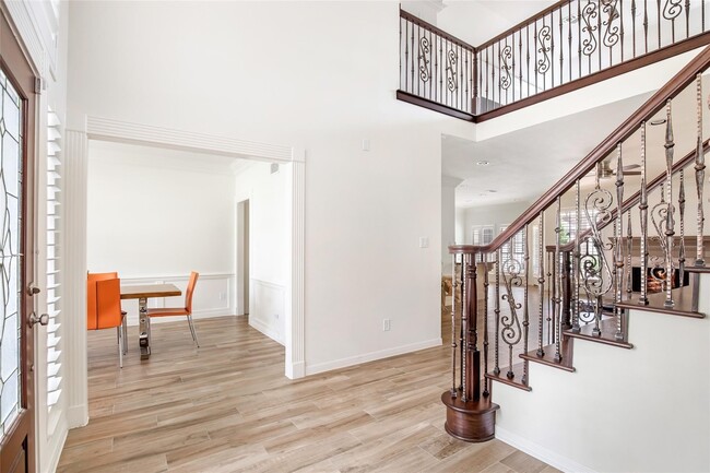 Building Photo - 5522 Honor Dr
