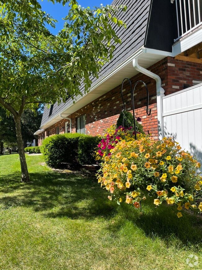 Apartments For Rent in Midland, MI 149 Rentals