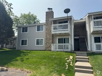 Building Photo - 14121 E Jewell Ave