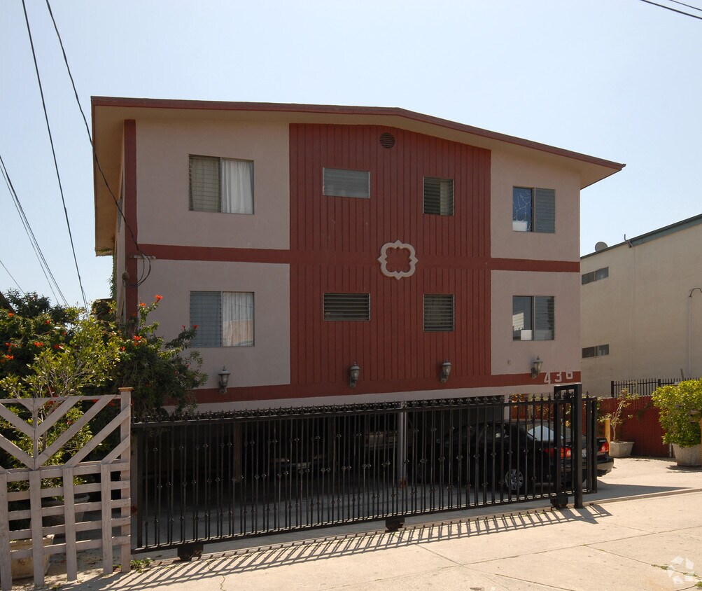 Building Photo - 436 Normandie Pl