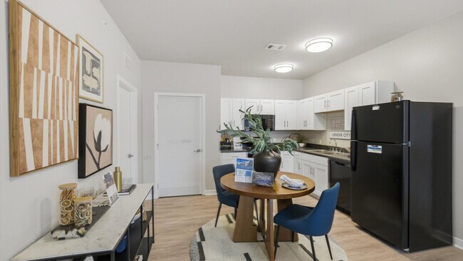 Foto del edificio - Authentix Town Creek