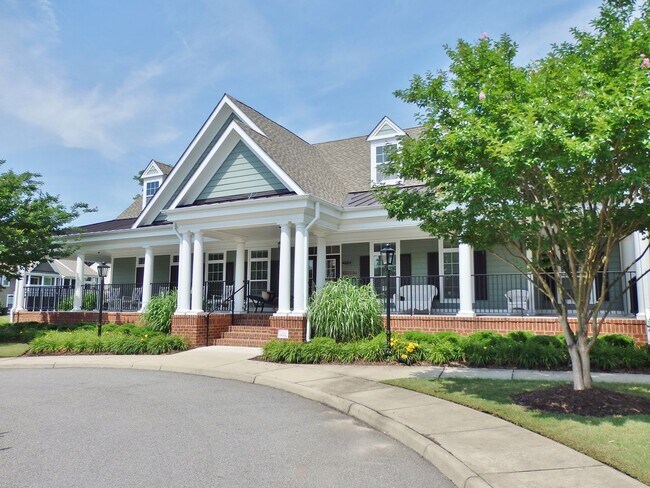 Foto del edificio - First-Time Rental Available NOW! Pet Friendly, Community Pool, Clubhouse, Fitness Center, Kayak, ...