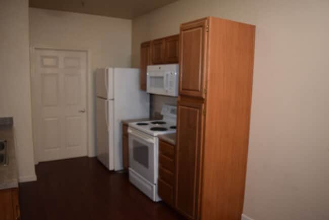 Foto del edificio - 501 Gibson Dr