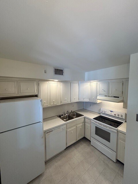 Foto del edificio - 520 Mountain View Rd