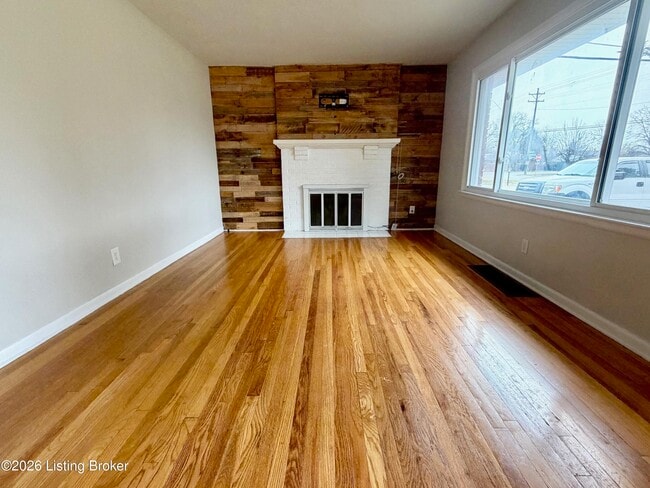 Foto del edificio - 3302 Goldsmith Ln