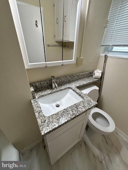 Foto del edificio - 2121 N Street NW Unit 6