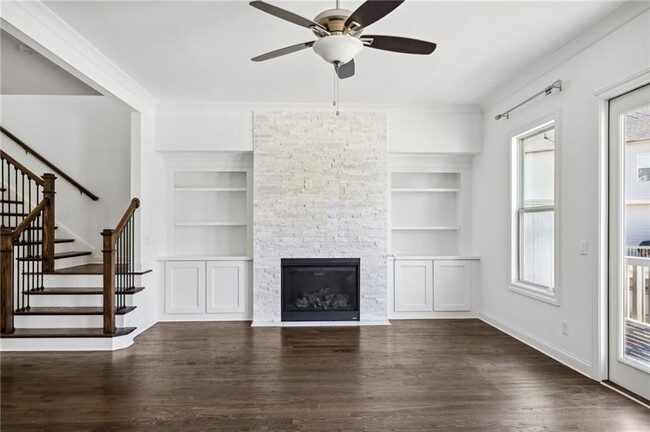 Foto del edificio - 2436 Skyland Way NE