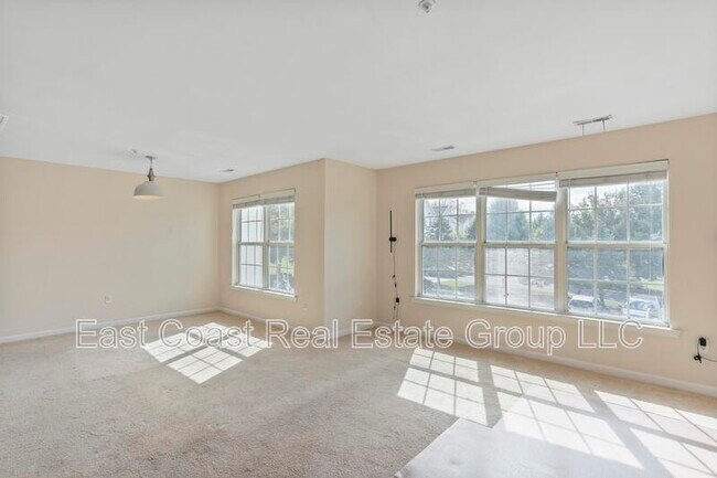 Building Photo - 136 Wishing Star Ct