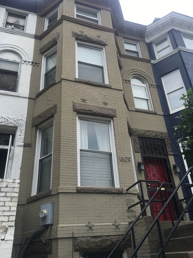 Foto principal - 1809 North Capitol St NE