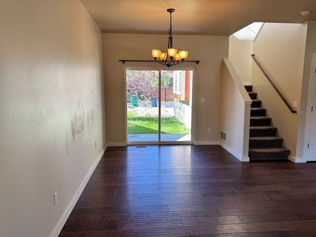 Building Photo - Fantastic home in Central Bozeman ready for move-in