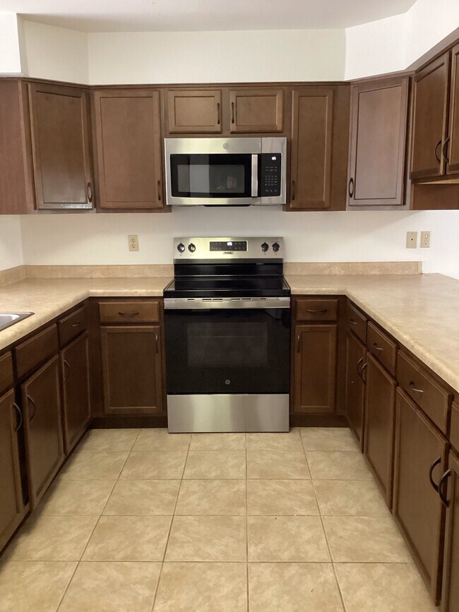 Nueva gama - 5826 Highland Ter