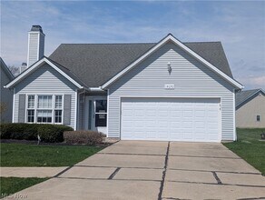 Building Photo - 15070 Woodsong Dr