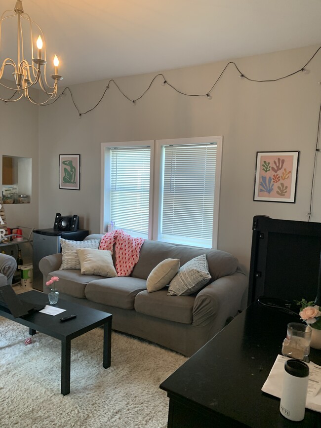 Living Room 1 - 3607 Newton Ave