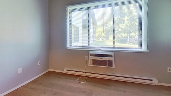 Foto del edificio - 3278 N Dousman St