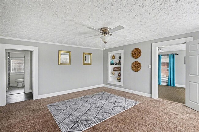 Building Photo - 707 E Mcintosh Rd