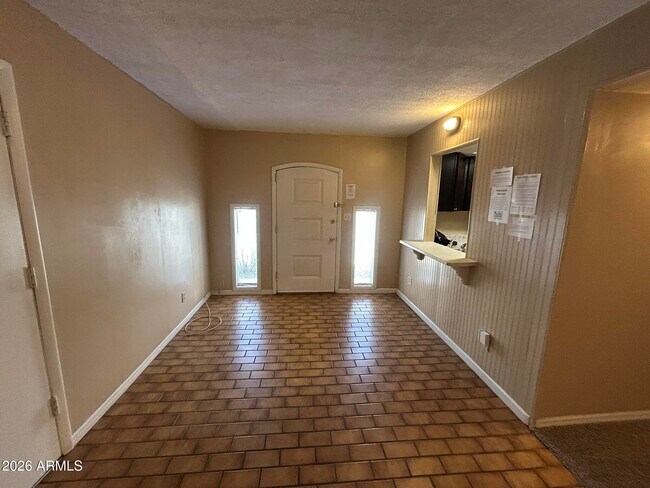 Foto del edificio - 512 W Malibu Dr