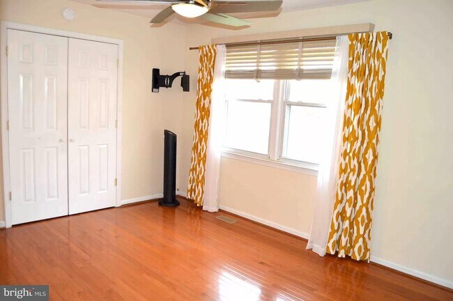 Building Photo - 14960 Belle Ami Dr