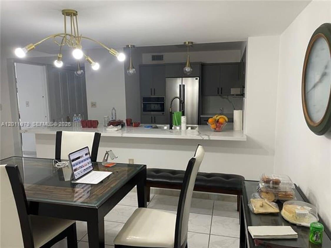 Photo - 1621 Collins Ave # 707, Miami Beach, FL 33139