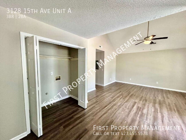 Building Photo - 3128 15th Ave