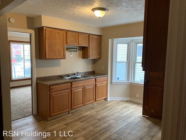 Building Photo - 5 br, 1 bath House - 4088 E 147Th St