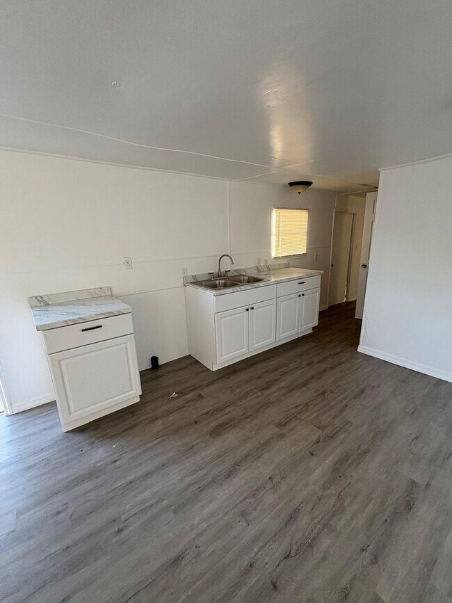 Photo - 2Bed/1Bath **RENT TO OWN OPPORTUNITY** in Lakeland, FL Apartment