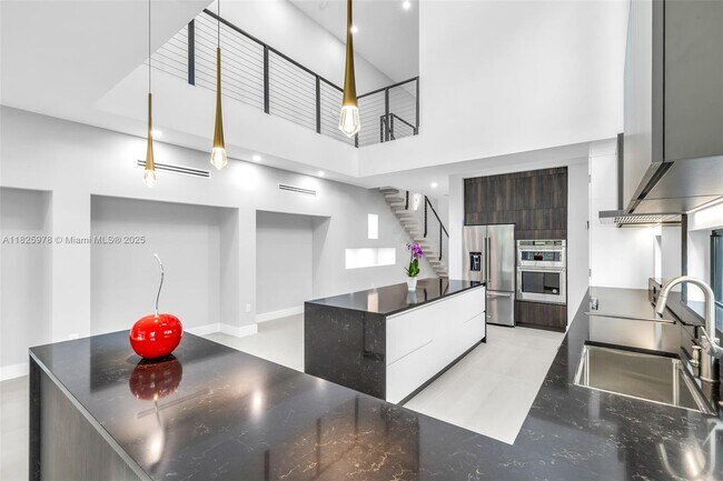 Foto del edificio - 808-810 SW 9th St