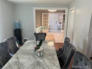 Building Photo - 1261 Waverly St