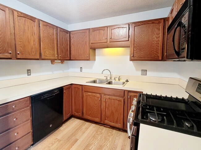 Foto del edificio - 216 Highland View Ct NE