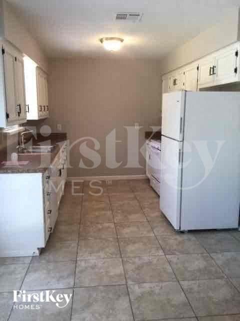 Foto del edificio - 2017 Paisley St