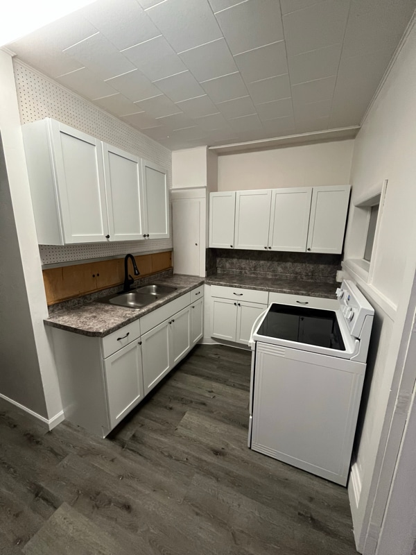 Building Photo - 322 W Minnesota St