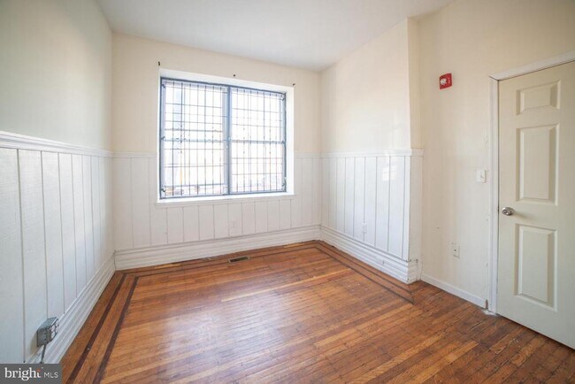 Foto del edificio - 1850 N 16th St