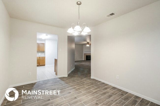 Building Photo - 16700 Foursquare Dr