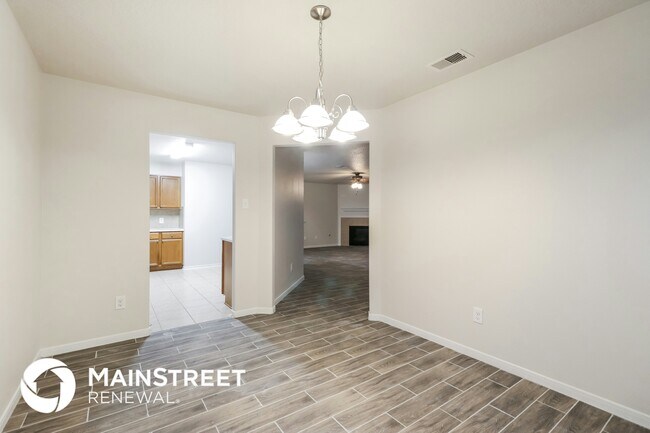 Foto del edificio - 16700 Foursquare Dr